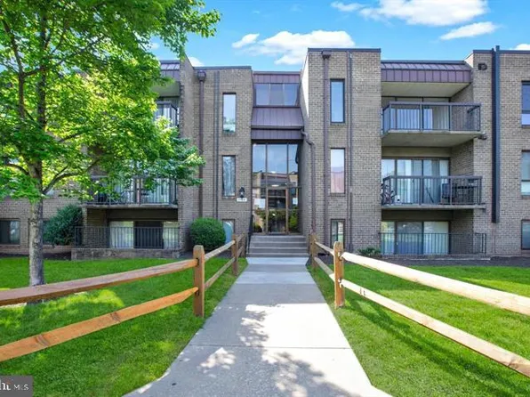7598 Gales Ct APT 203, Manassas, VA 20109