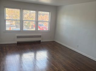 (Undisclosed Address), White Plains, NY 10606