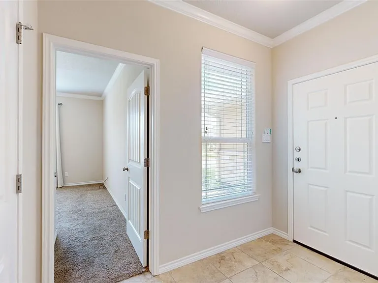 3805 Silverthorne Ln — Photo 19