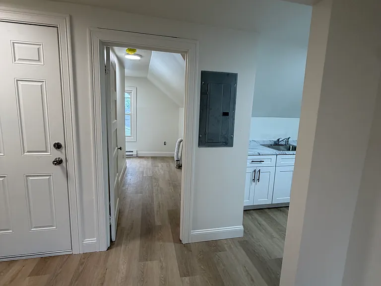 25 Lorenzo St #3 — Photo 11