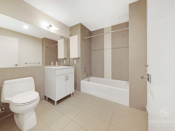 5th image of 11-39 49th Ave #1901