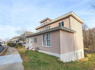 226 Phillips St, Middletown, NY 10940