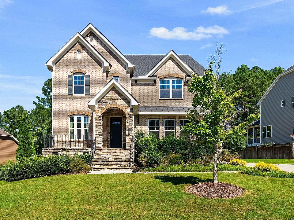 1st image of 240 Keythorpe Ln