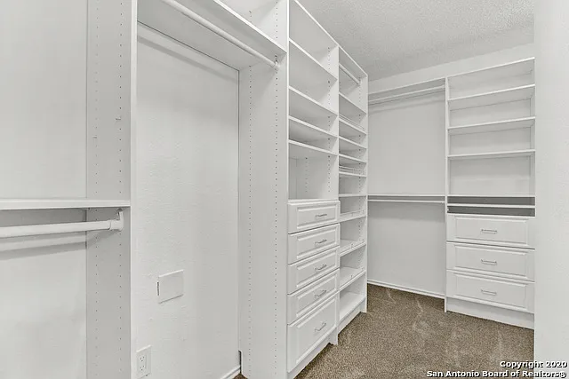 9715 Kashmir Dr — Photo 12