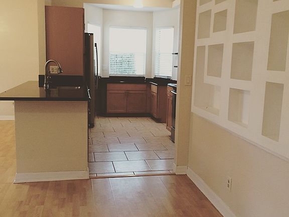 4th image of 4608 Zoltan Dr