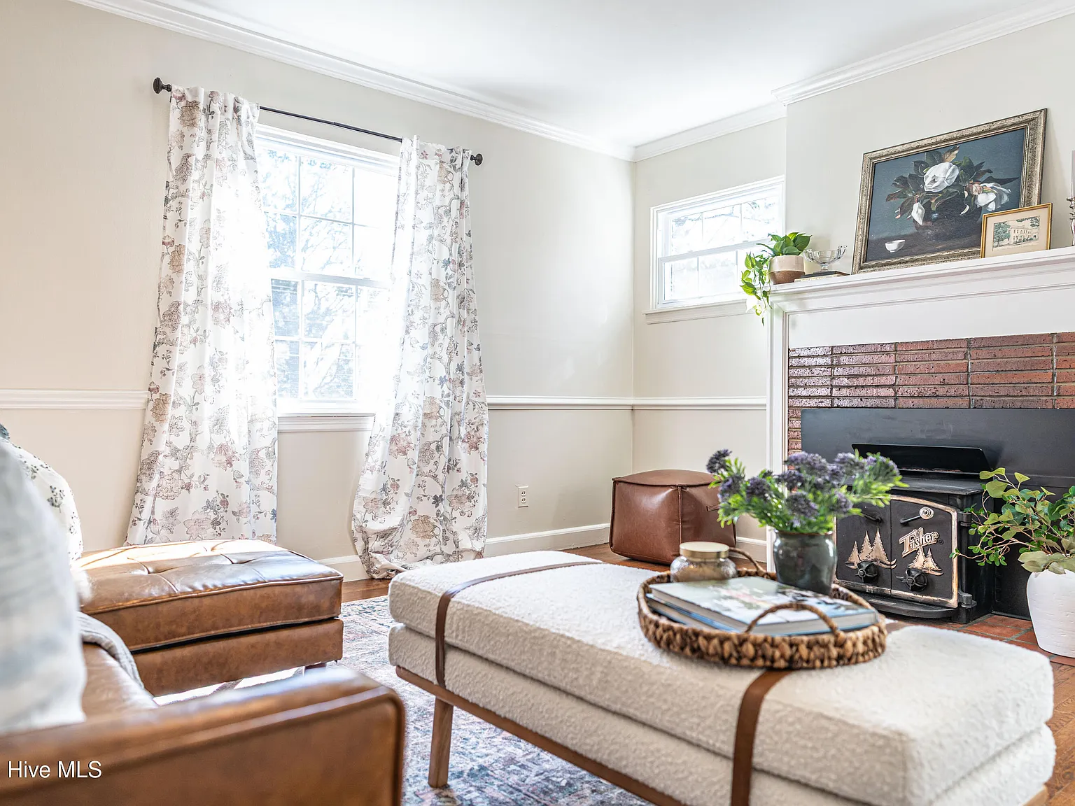2 bed, 1.5 bath, 1458 sqft, $1,900 — Photo 4