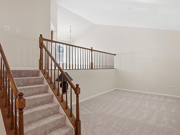 4th image of 10319 Lee Manor Dr