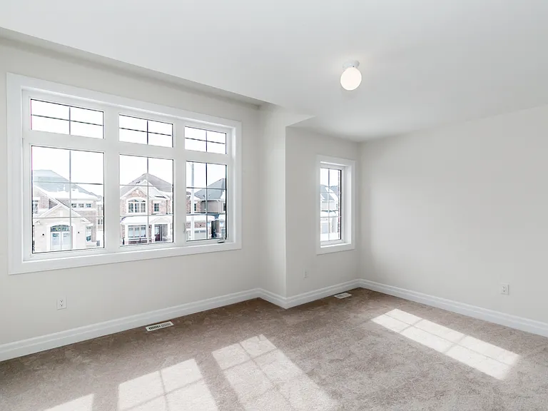 1024 Wickham Rd — Photo 15