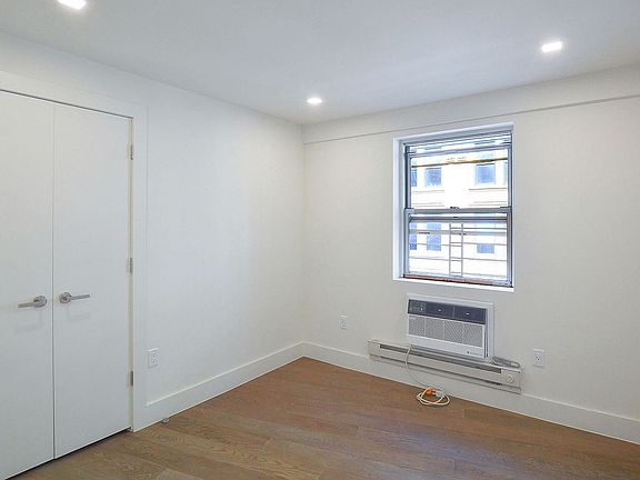 4th image of 60 E 12th St APT 14F