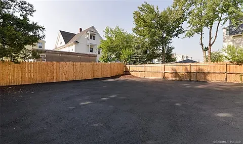 94 Cleveland Ave — Photo 4