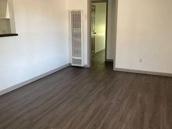 2nd image of 1042 E Grand Ave #D