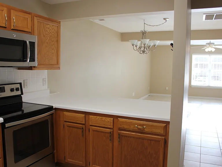 9321 Line Dr — Photo 16