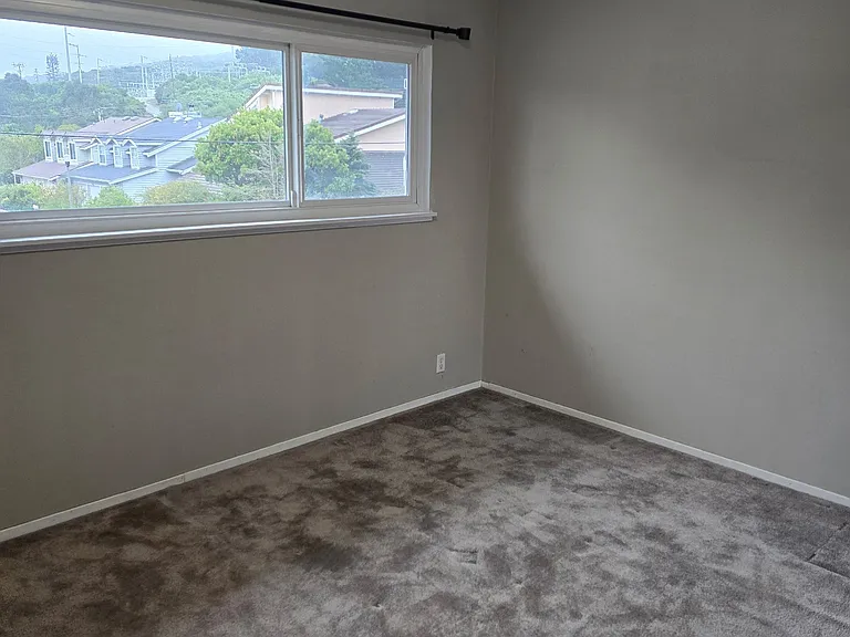 2850 Sneath Ln Apts — Photo 6