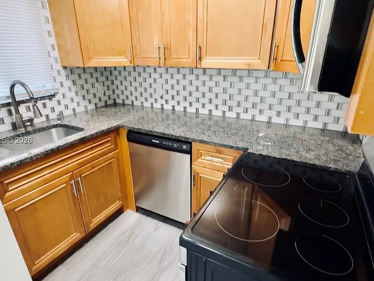 6625 Winfield Blvd #4-D — Photo 11