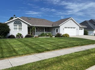 1131 Garden St, Lomira, WI 53048