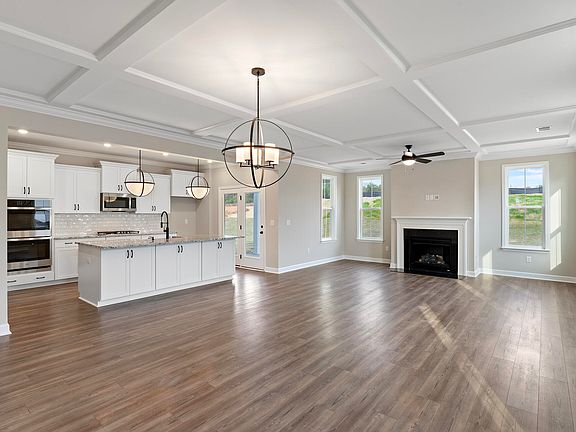 3rd image of 111 Crosswick St