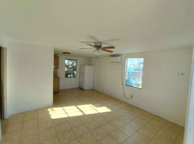 Esperanza RV and Mobile Home Park