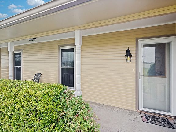 4th image of 3087 Belz Rd