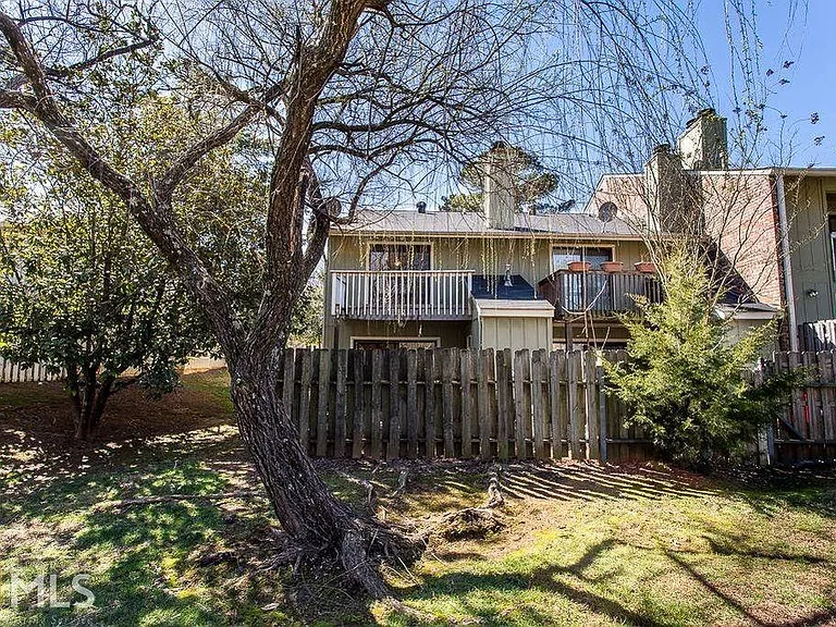 2048 Powers Ferry Trce SE — Photo 25