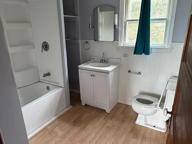 314 N Dunbar St — Photo 3