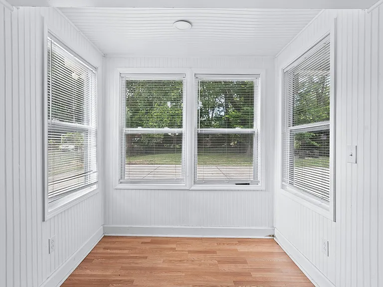 5409 Country Dr — Photo 17