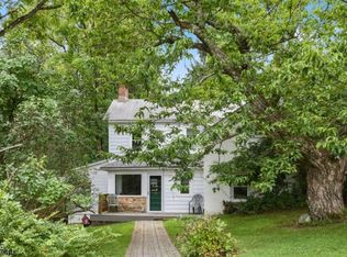 58 Pleasant Grove Rd, Long Valley, NJ 07853