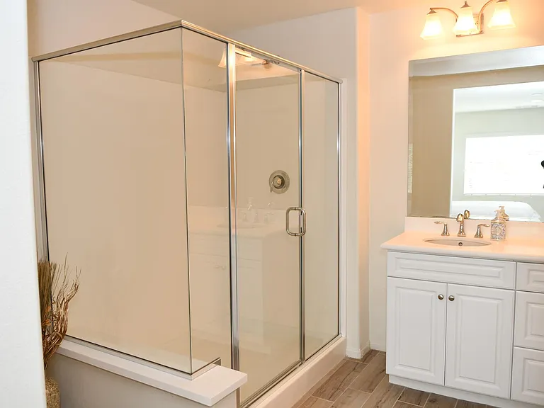 460 Prosperity Dr — Photo 16