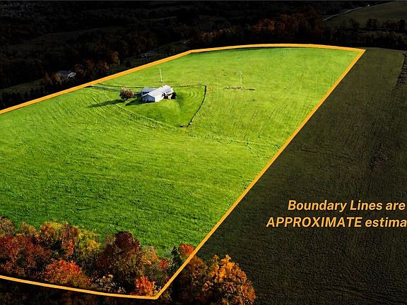 3rd image of 1601 Narrow Notch Rd