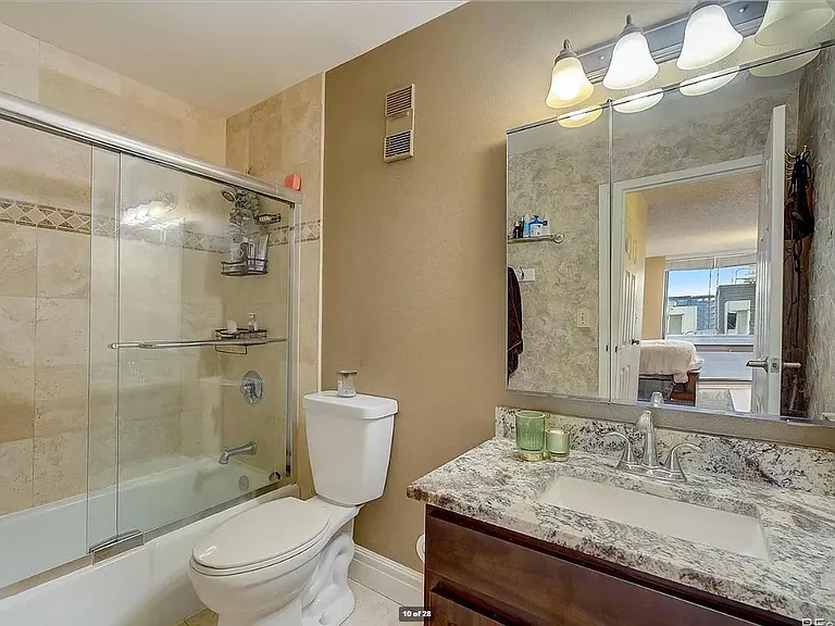 1625 Larimer St #1508 — Photo 9