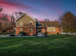 283 Covey Rd, Burlington, CT 06013