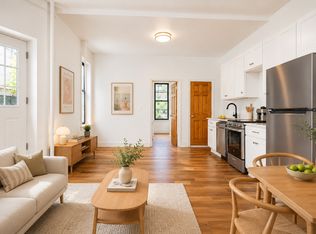 566 7th St APT 3, Brooklyn, NY 11215