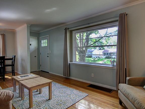 2nd image of 6833 Vincent Ave S