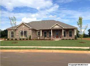 8401 Green Moss Ct, Owens Cross Roads, AL 35763