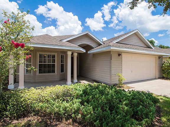 3rd image of 2278 NW 52nd Pl
