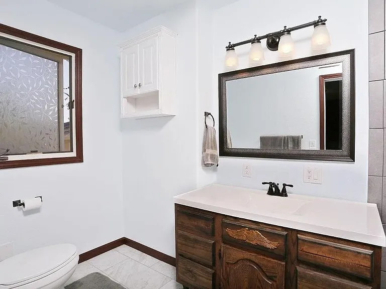 2911 Vermillion Dr — Photo 5