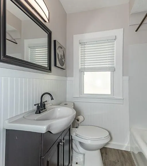 10705 Saint Mark Ave — Photo 31