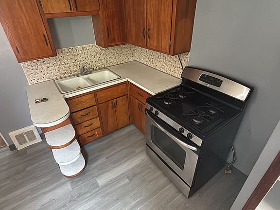 5th image of 15408 Fernway Dr