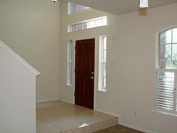 4th image of 406 Billingford Dr