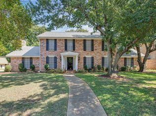 3904 Ashbury Ln, Bedford, TX 76021