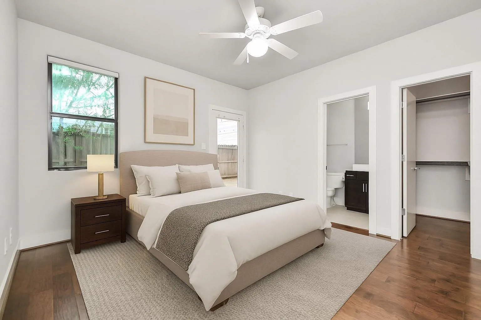 3 bed, 3.5 bath, 2059 sqft, $2,600 — Photo 3
