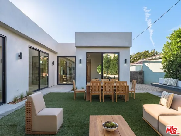 8404 Gonzaga Ave, Los Angeles, CA 90045