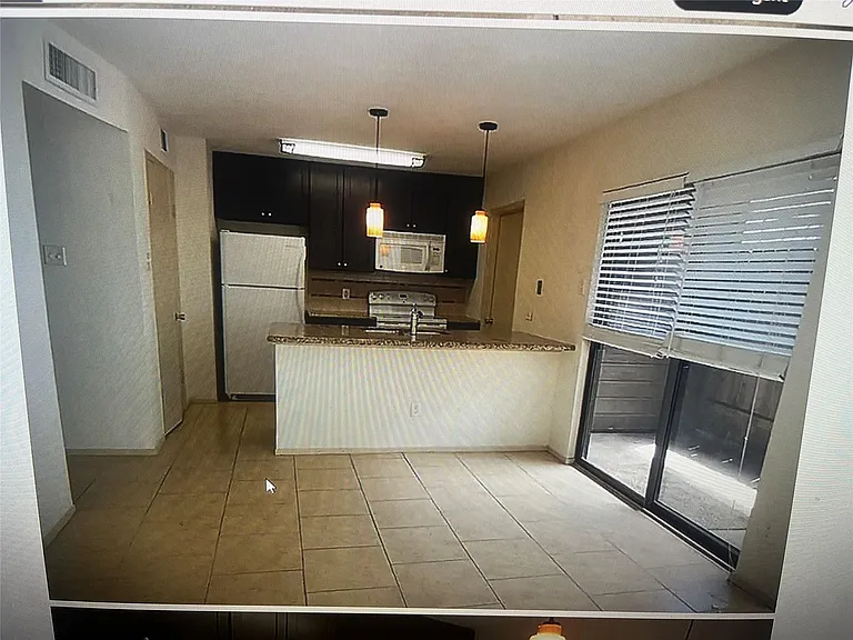 8020 Braesmain Dr — Photo 4
