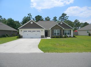 207 Marsh Haven Dr, Sneads Ferry, NC 28460