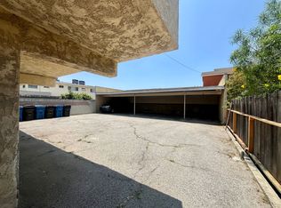 220 W Hillcrest Blvd APT 4, Inglewood, CA 90301