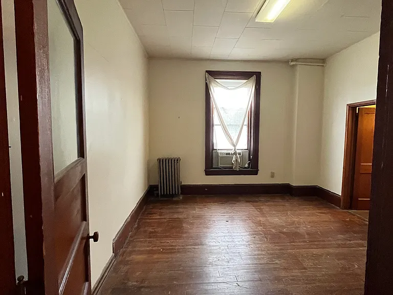 182 Pearl St #1 — Photo 13