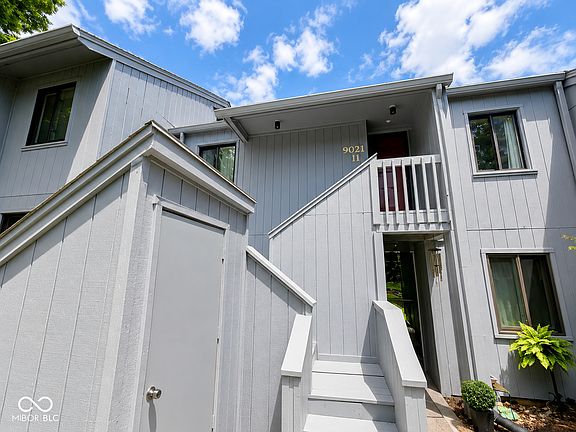 3rd image of 9021 S Pointe Ridge Ln #11