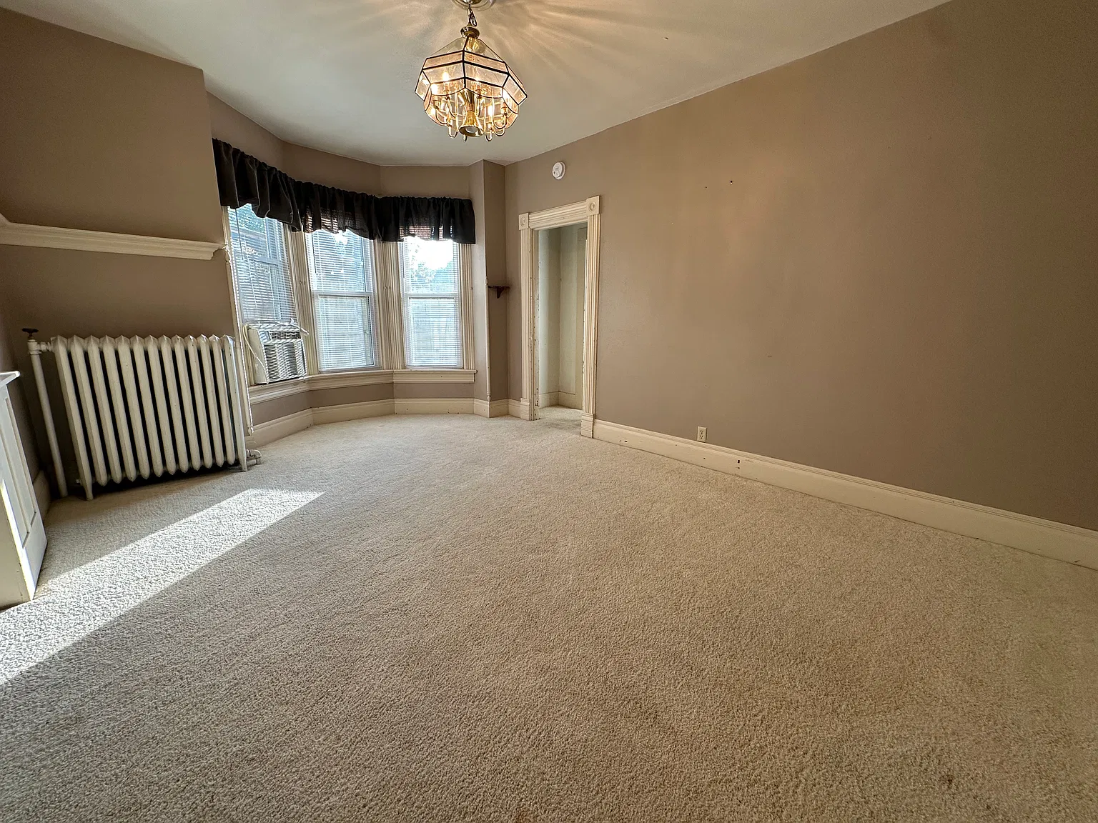 410 Busch St — Photo 3