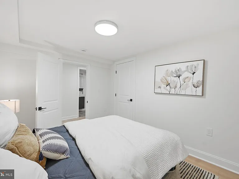 5520 N Capitol St NW — Photo 32