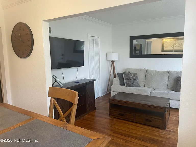 319 1st Ave N #1A — Photo 13