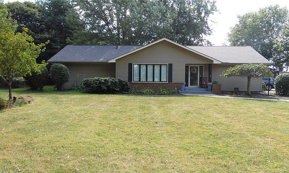 2nd image of 2675 Burton Ln